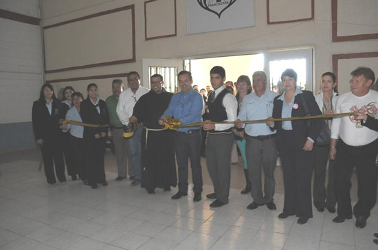 Inauguran Feria de la Ciencia y Tecnología en el Centro de Estudios Fray Juan Larios 