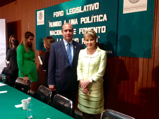 Presenta Mario Dávila propuestas para una política pública de salud renal 