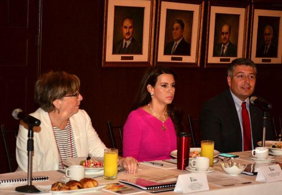 Reconoce relatora de la Comisión Interamericana de los Derechos Humanos esfuerzos de Coahuila por la niñez 