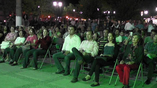 Se presentó la Internacional Sonora Balkanera en la plaza principal de Monclova 