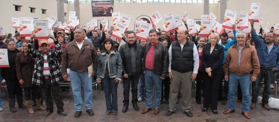 Atestigua Alcalde Licenciado Gerardo García Castillo entrega de escrituras de Certturc 