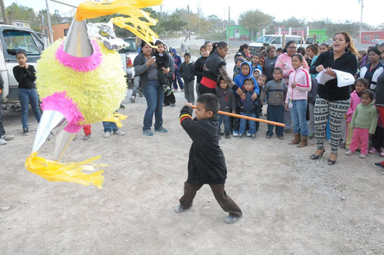 Celebran “Mega Posada” en Colonia Eliseo Mendoza Berrueto 