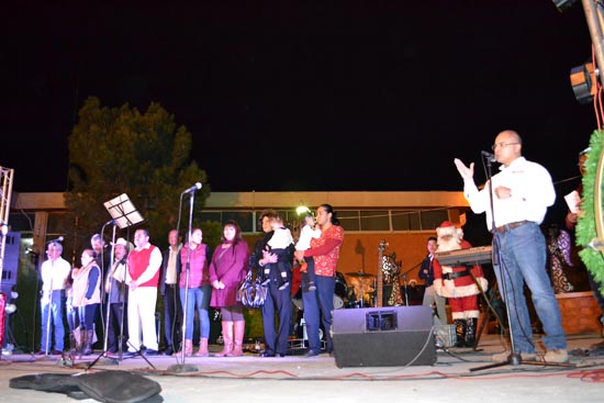Desea alcalde Cesar Gutiérrez una Navidad 2014 llena de paz y amor en cada uno de los hogares 