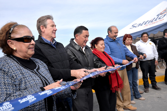 Inaugura Isidro puente vehicular que da seguridad a vecinos 