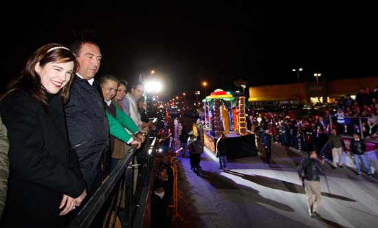 Más de 375 mil coahuilenses han disfrutado el desfile navideño del DIF-Coahuila 