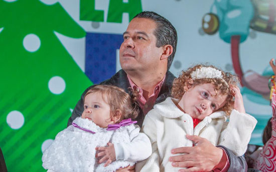 Ricardo Aguirre le desea a los ramosarizpences una feliz navidad 