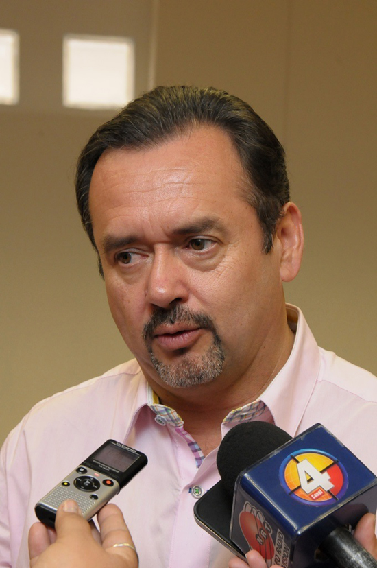 Busca Alcalde Licenciado Gerardo García un convenio para descuentos a estudiantes en pasaje a Saltillo y Monterrey 