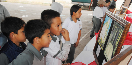 Presentaron exposición fotográfica “Conoce a tu Municipio” en la escuela Emiliano Zapata Urbana 
