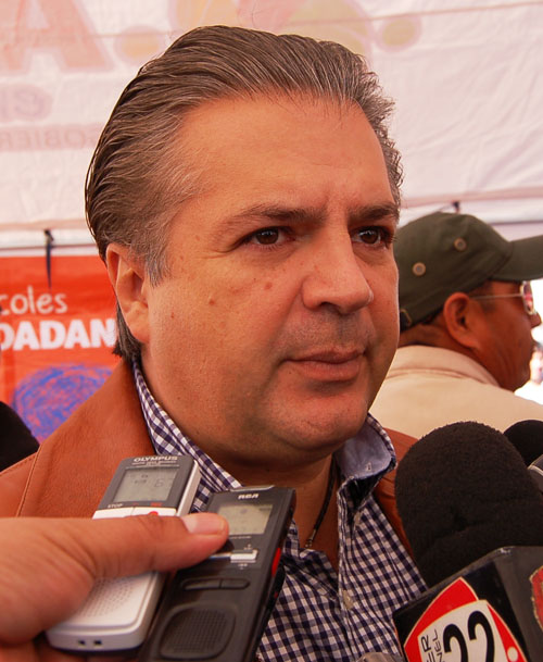  SE COMPROMETE ADMINISTRACION MUNICIPAL DE EVARISTO LENIN PEREZ RIVERA A RESPETAR LEYES ELECTORALES. .