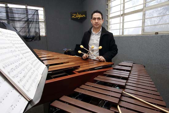 Destaca Internacionalmente el Maestro de la Escuela Superior de Música, Gustavo Ramos 