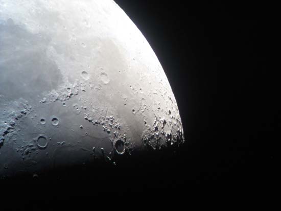 Disfruta de una experiencia educativa en el Observatorio para ver la Luna y  el planeta Marte 