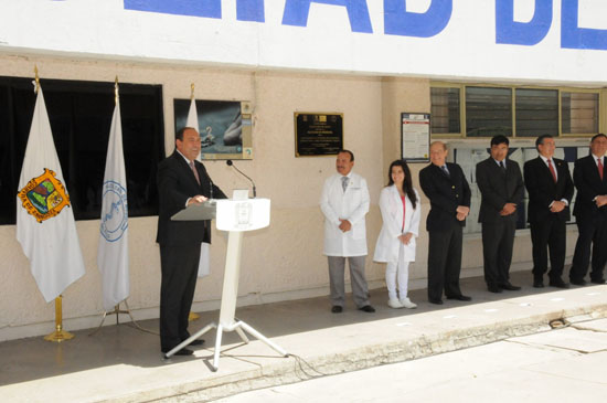 Inaugura gobernador el Centro de Investigación y Aprendizaje de la Facultad de Medicina 