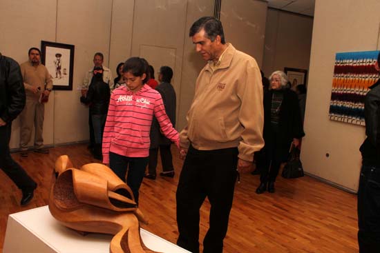 Se inauguró en el Centro Cultural Universitario la exposición plástica colectiva "La ciudad en la piel" 