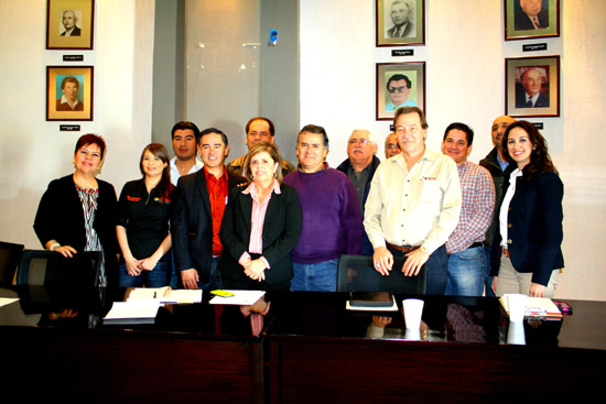 Sostienen reunión bilateral el comité de “Acuña Vive” con miembros de Cámara de Comercio de Del Rio Texas 