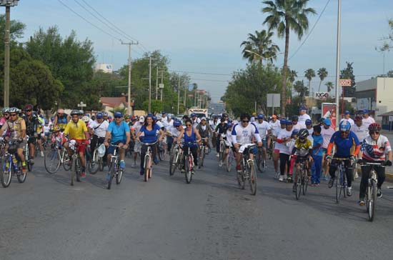 En bicicleta conmemoran el Día Mundial de la Salud 