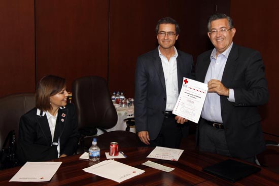 Entrega UA de C donativo de 100 mil pesos a la Cruz Roja-delegación Saltillo 