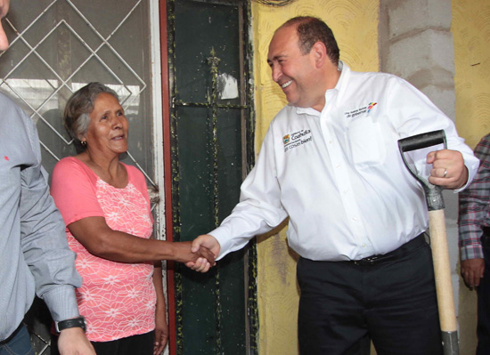 Recibirán 2 mil cien familias coahuilenses mejoramiento en sus viviendas