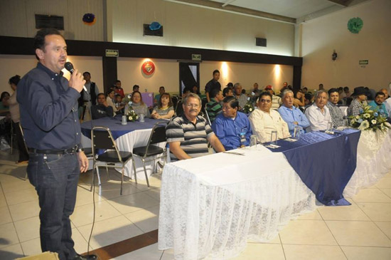 Elogia el Alcalde labor de trabajadores sindicalizados en el municipio de Monclova 