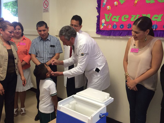 Encabeza Erika Lozano de Gutiérrez arranque de segunda Semana Nacional de Vacunación 