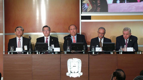 Es César Gutiérrez anfitrión en informe de rector de la UA de C 