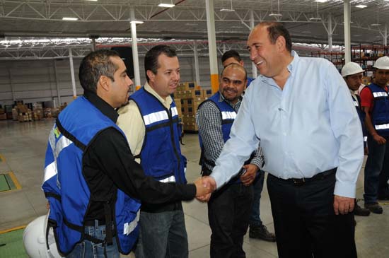Gobernador Rubén Moreira inaugura 3 plantas en Torreón y Matamoros 