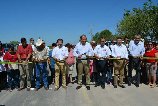 Gobernador Rubén Moreira y Evaristo Lenin inauguran camino pavimentado a parque  Los Novillos y El Pilar