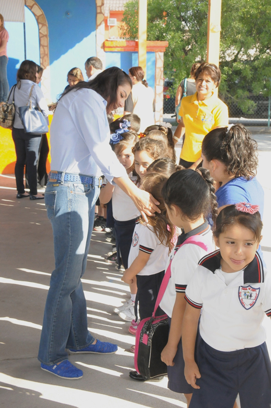 Realizan activación física en Jardín de Niños Pedro María Anaya 
