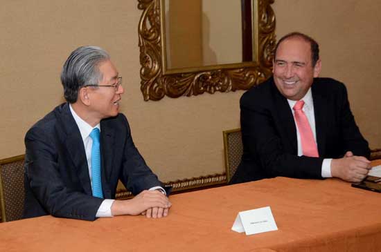Sostiene gobernador reunión de trabajo con el embajador de Corea 