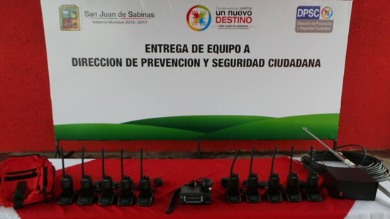 Entrega César Gutiérrez equipo y uniformes a la Dirección de Prevención y Seguridad Ciudadana 