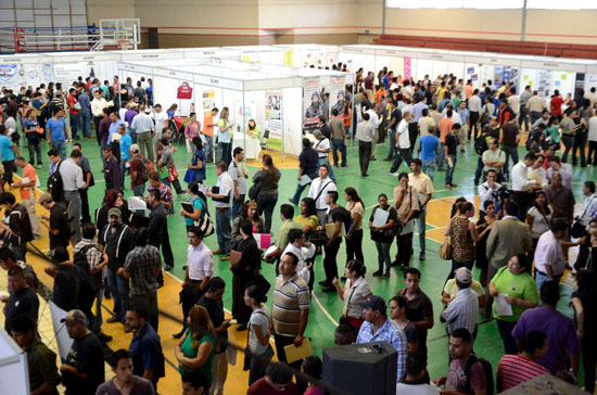 Inaugura gobierno del estado Feria del Empleo Joven 