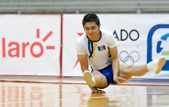 Iván Veloz Velázquez deportista destacado de la UA de C gana Oro Mundial 