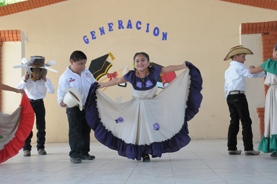 Transforman primaria Benito Juárez, muestra otra “cara” para la graduación 