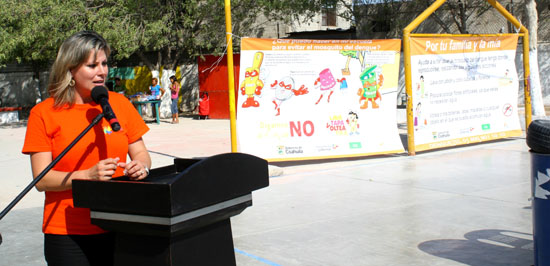 Continúa campaña preventiva contra “el dengue” en escuela primaria “Venustiano Carranza” 