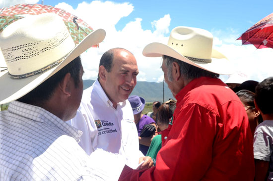 Cumple Enrique Peña Nieto compromisos con Coahuila 