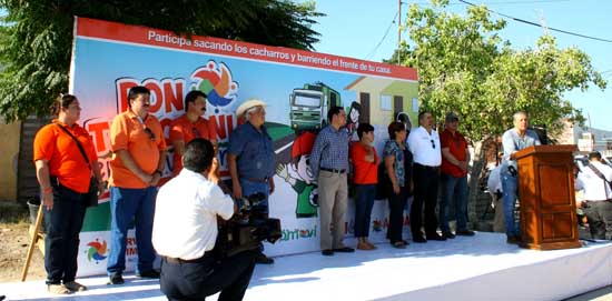 El alcalde Evaristo Lenin Pérez pone en marcha el programa: “Pon tu Colonia en Movimiento” 