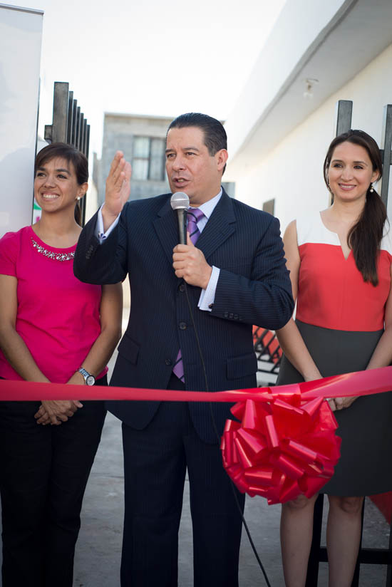 Inaugura Ricardo Aguirre centro comunitario para todos 