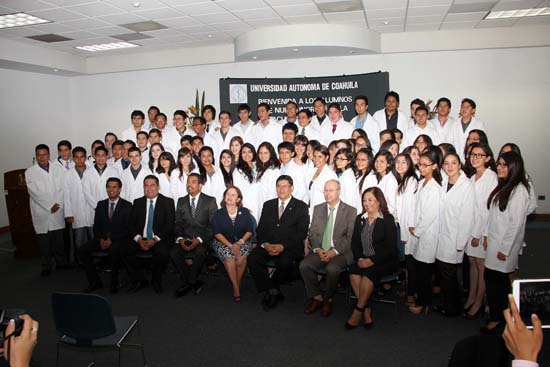 La Facultad de Medicina de la UA de C da bienvenida a los alumnos de nuevo ingreso 