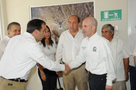 Ofrece Director General del IMSS “ampliar infraestructura hospitalaria” en Cd Acuña