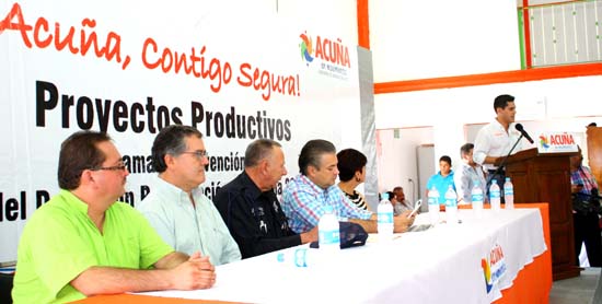 Pone en marcha el alcalde Evaristo Lenin Pérez el programa: “Acuña, Contigo Segura” 
