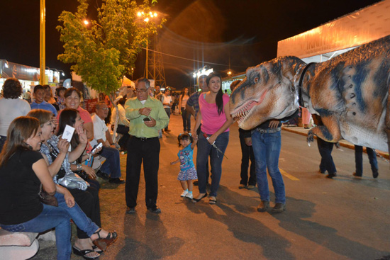 Promueven lo mejor de Coahuila en la Astro Feria Rosita 2014 