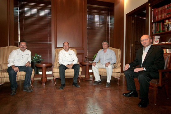 Se reúne gobernador con alcalde de Monclova 