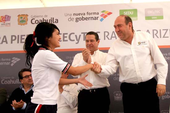 CON EL APOYO DE EPN, COAHUILA FORTALECE LA EDUCACIÓN MEDIA Y SUPERIOR: RUBÉN MOREIRA