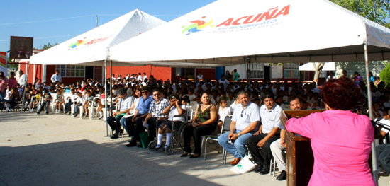 Continúa campaña preventiva contra “el dengue” en escuela primaria “Enrique Campos Aragón” 
