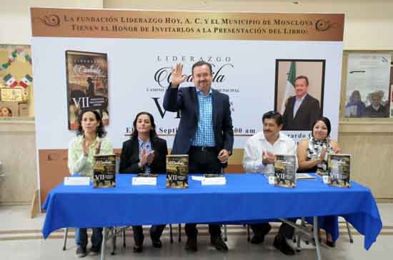 Presentan libro de VII Líderes en Coahuila 