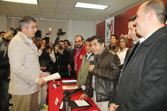 Francisco Saracho, Armando Luna y Jericó Abramo para los distritos electorales 1, 4 y 7 en Coahuila
