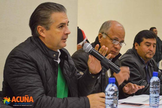Presiden Lenin Pérez y Emilio Mendoza Kaplan reunión para revisar lineamientos 2015 de SEDESOL 