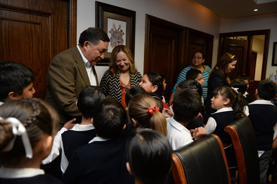 Conviven niños con Isidro en Presidencia 