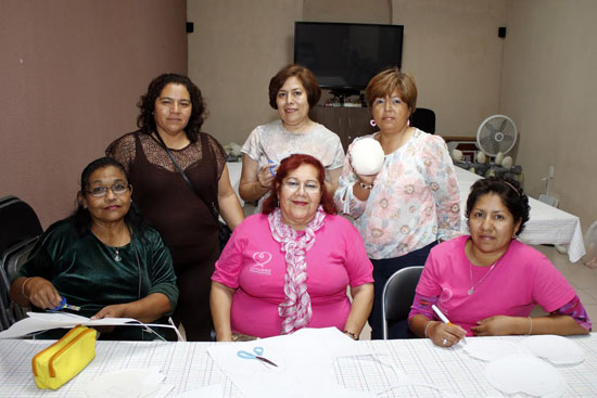 Imparte DIF Ramos Arizpe taller de prótesis caseras, para guerreras por la vida 
