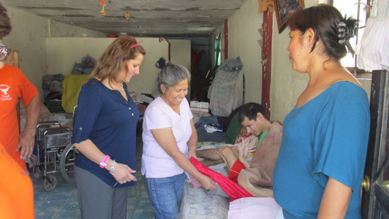 Realiza DIF Acuña visitas domiciliarias a personas vulnerables 