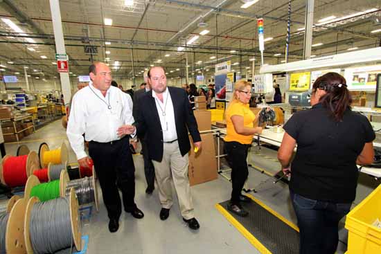 Se mantiene el crecimiento de empleos en Coahuila; inaugura RMV planta 